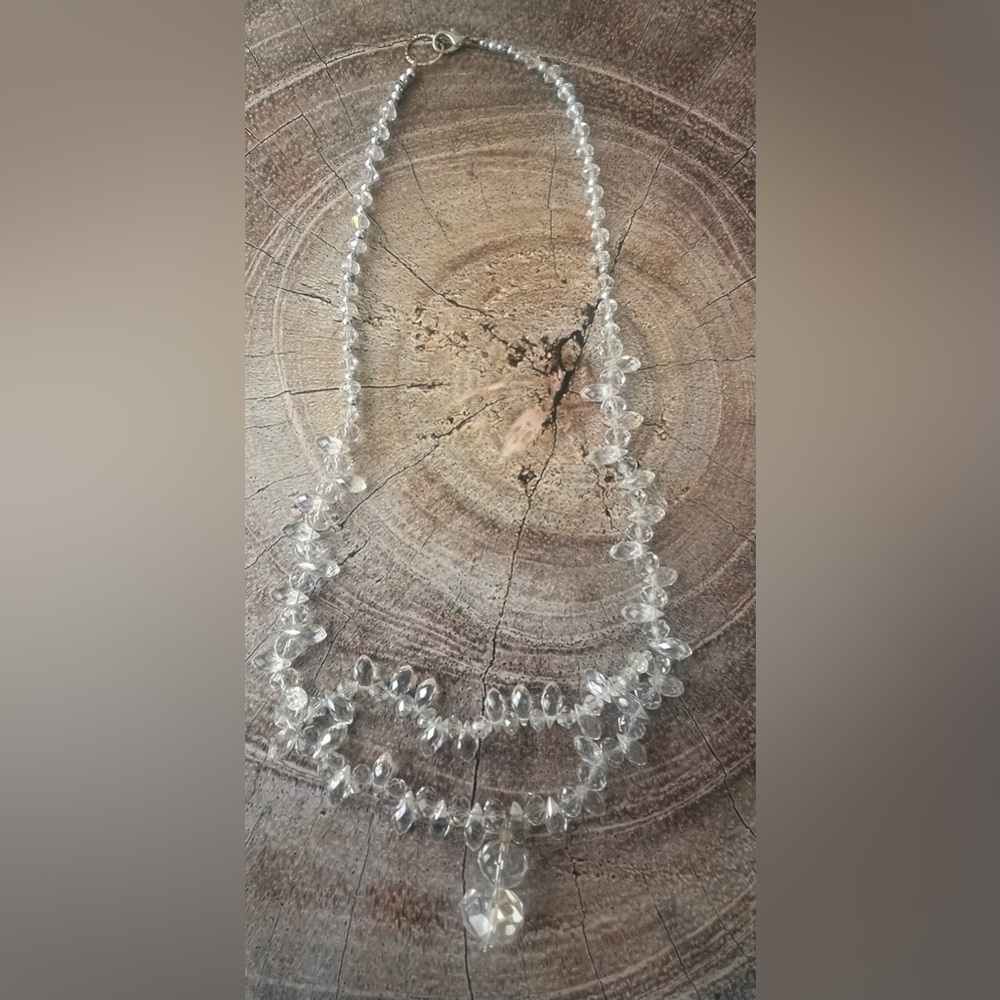 Elegant Silver Crystal-like Necklace